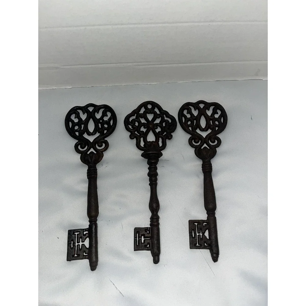 Heavy Cast  Iron Skeleton Key Wall Décor 12 